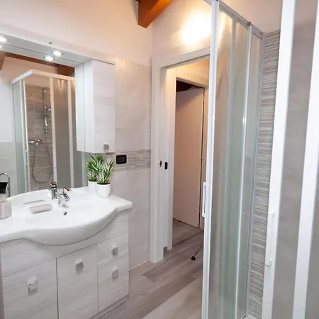 Holiday home Casa Gaia Pianello Del Lario